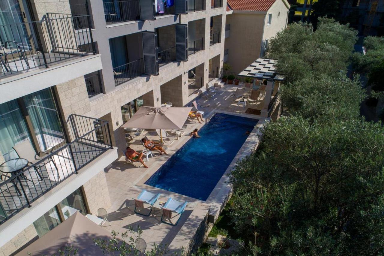 Hotel Eleven Petrovac na moru Exterior foto