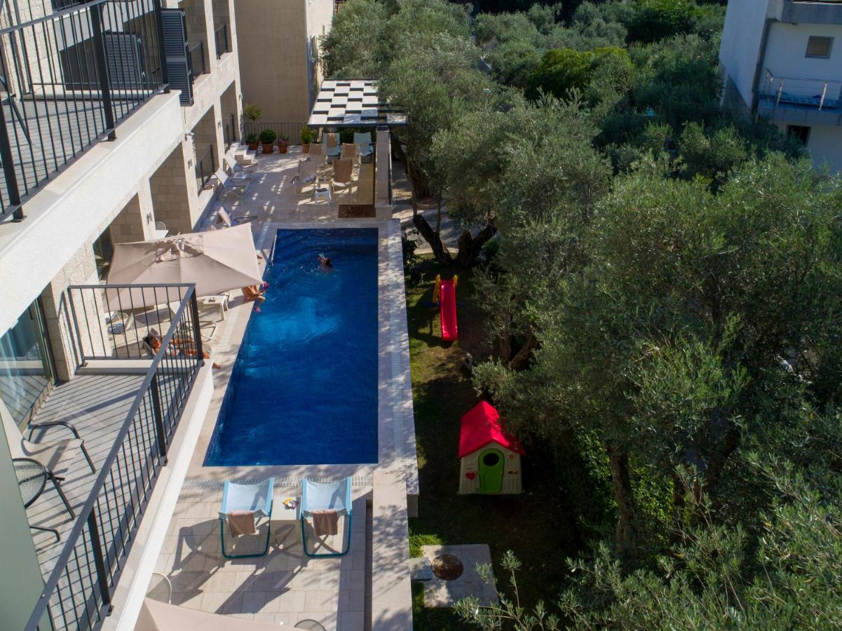 Hotel Eleven Petrovac na moru Exterior foto